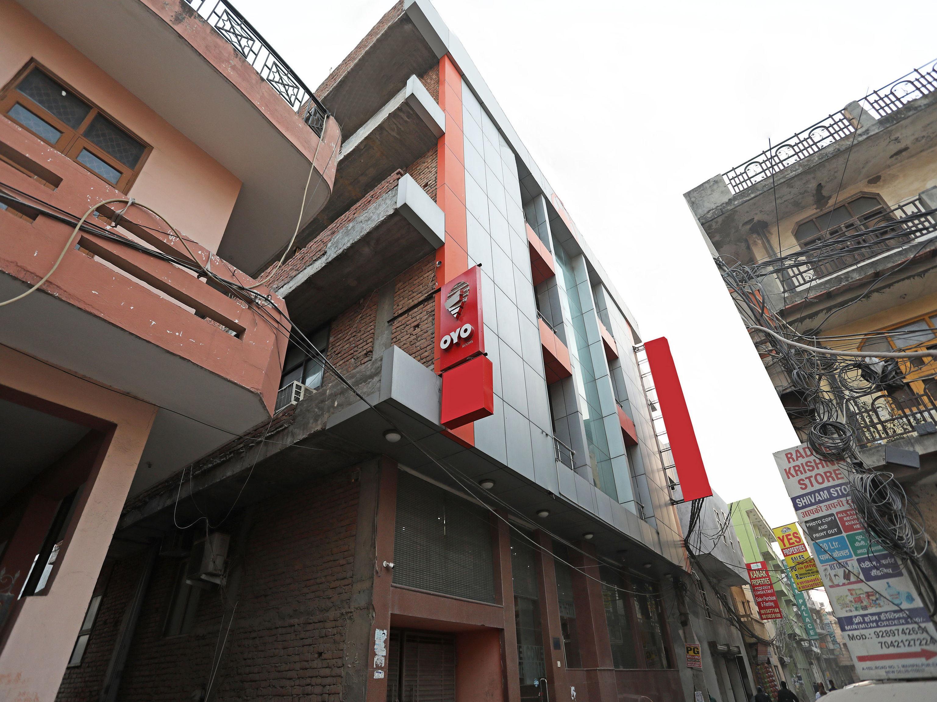 Hotel The Rts Plaza New Delhi Exterior photo